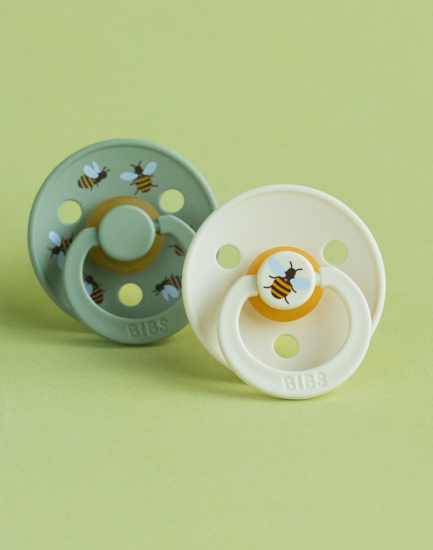 Bibs Studio Colour Bumblebee Friends Emzik-Sage