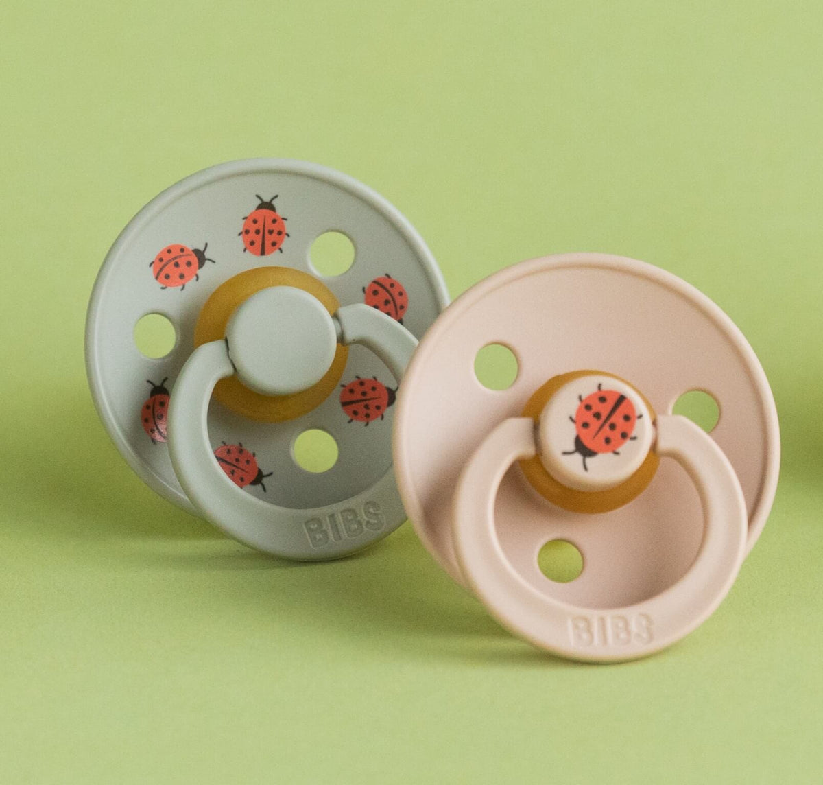 Bibs Studio Colour Ladybug Friends Emzik-Sand